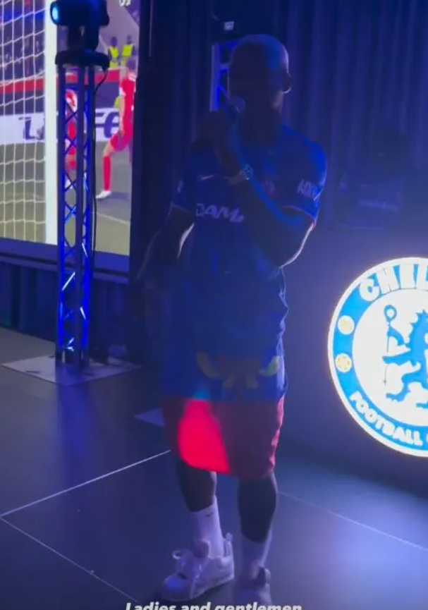 Dàn sao Chelsea ăn mừng chức vô địch Conference League đến 4 giờ sáng 4