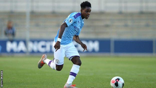 Jeremie Frimpong Từ cậu bé lỡ hẹn với Liverpool tới ngôi sao được kỳ vọng tại Anfield 1 Jeremie Frimpong Từ cậu bé lỡ hẹn với Liverpool tới ngôi sao được kỳ vọng tại Anfield 1