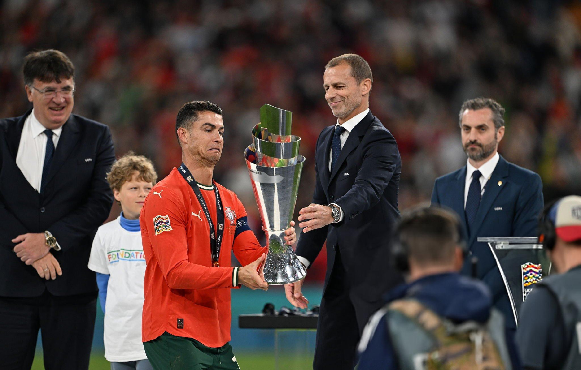 Ronaldo và Bồ Đào Nha Bản lĩnh của kẻ chờ thời, đẳng cấp của nhà vô địch 3