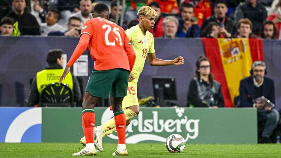 Nuno Mendes Nỗi đau sau lưng, đỉnh cao trước mắt 3