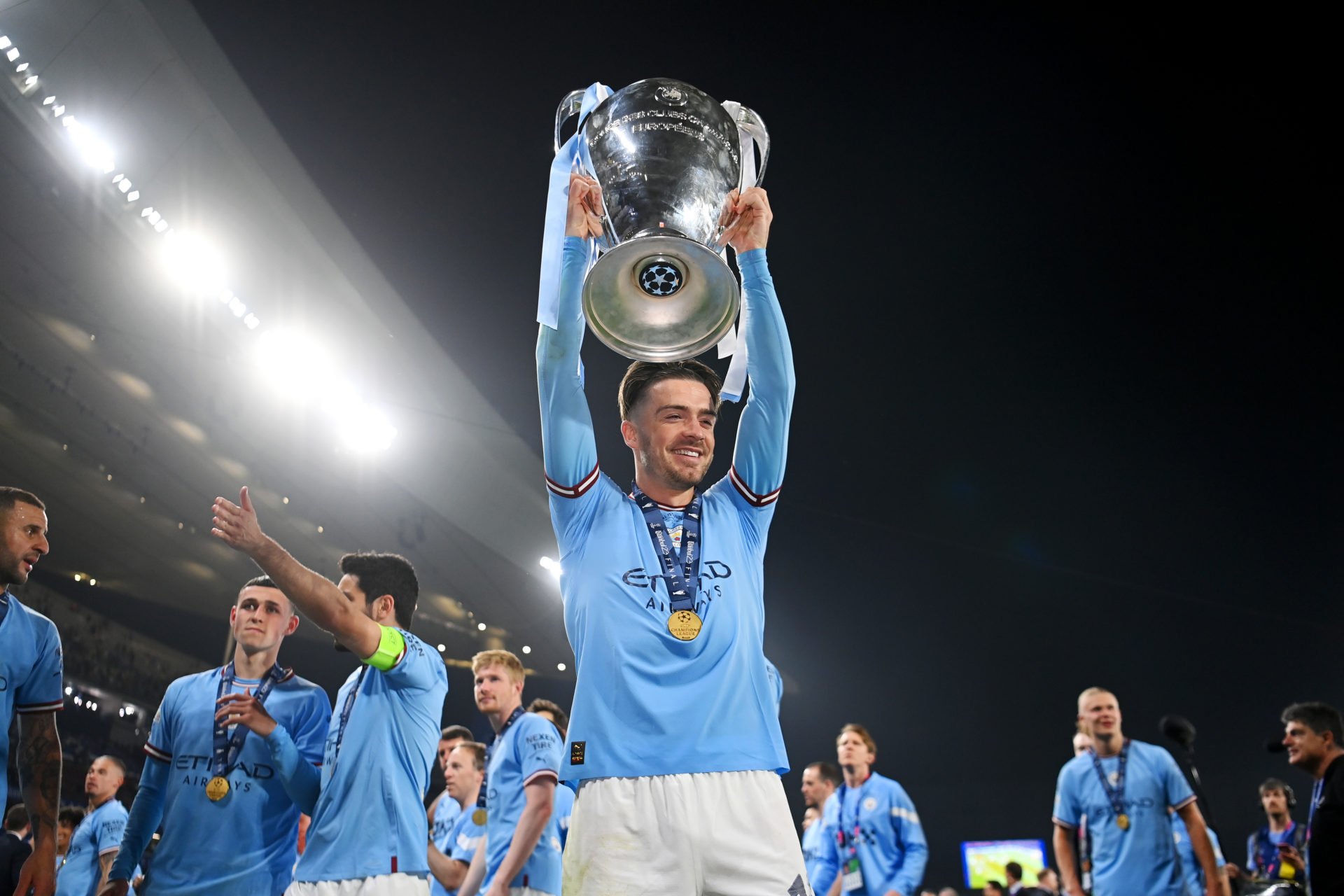 Jack Grealish trở thành người thừa tại Man City Cái giá cho sự ngủ quên trên chiến thắng 2