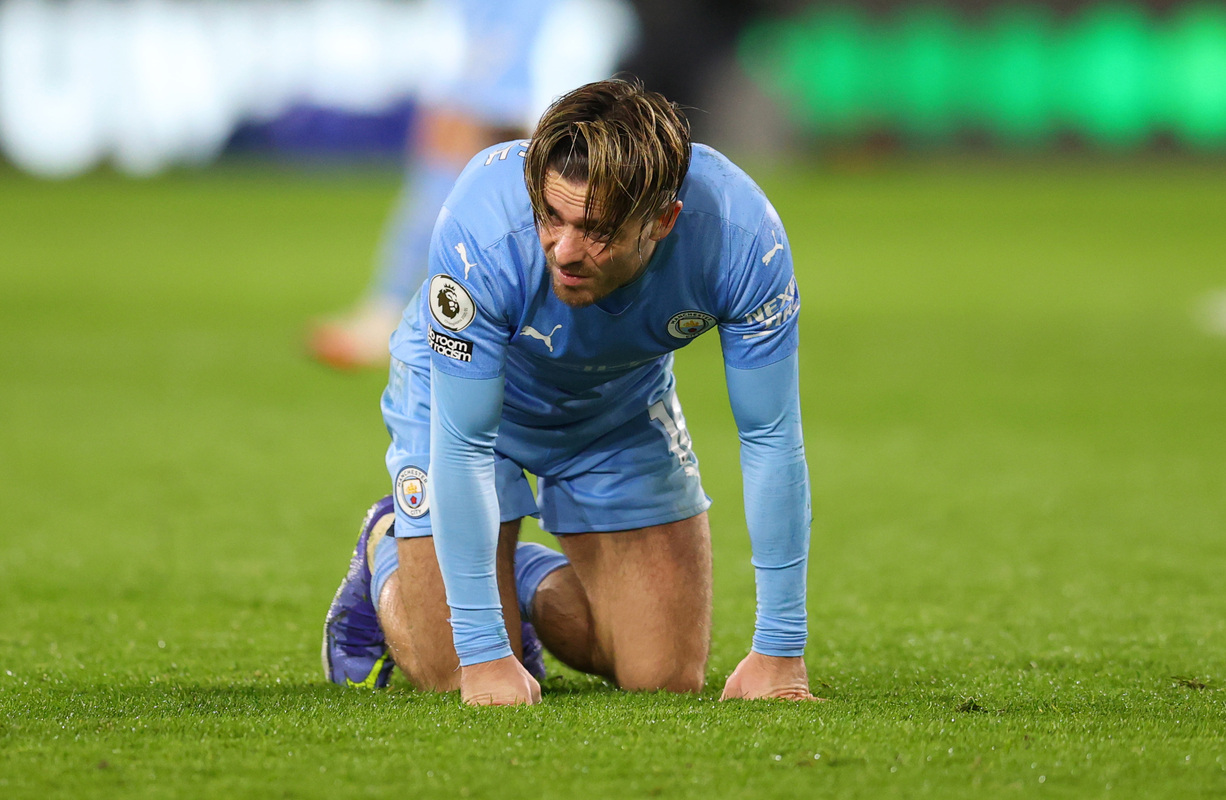 Jack Grealish trở thành người thừa tại Man City Cái giá cho sự ngủ quên trên chiến thắng 3