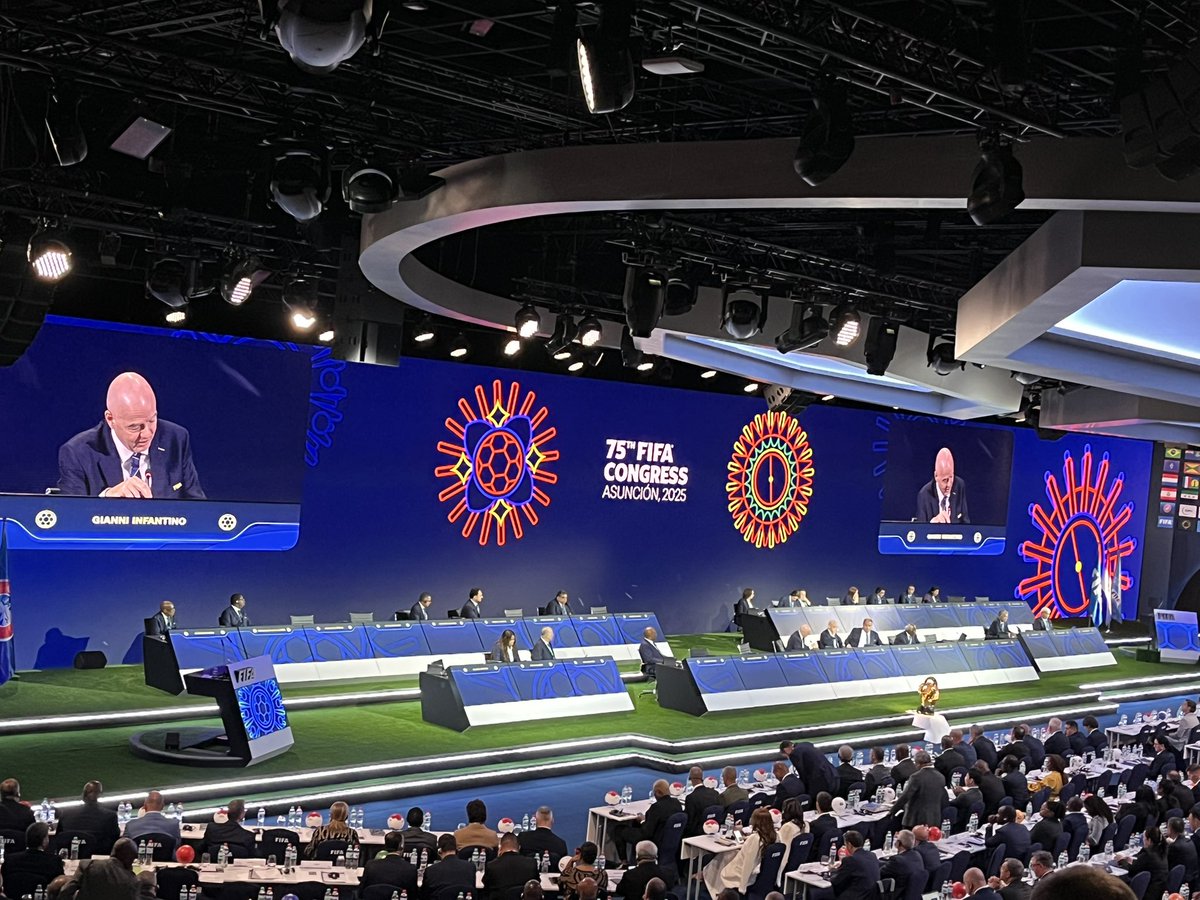 Những câu chuyện đằng sau chủ tịch FIFA - Gianni Infantino 8