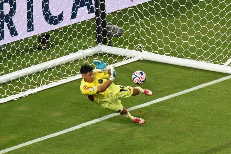 LNGt5IHMv83V_v2rxiWc3Ylxf_1440x9