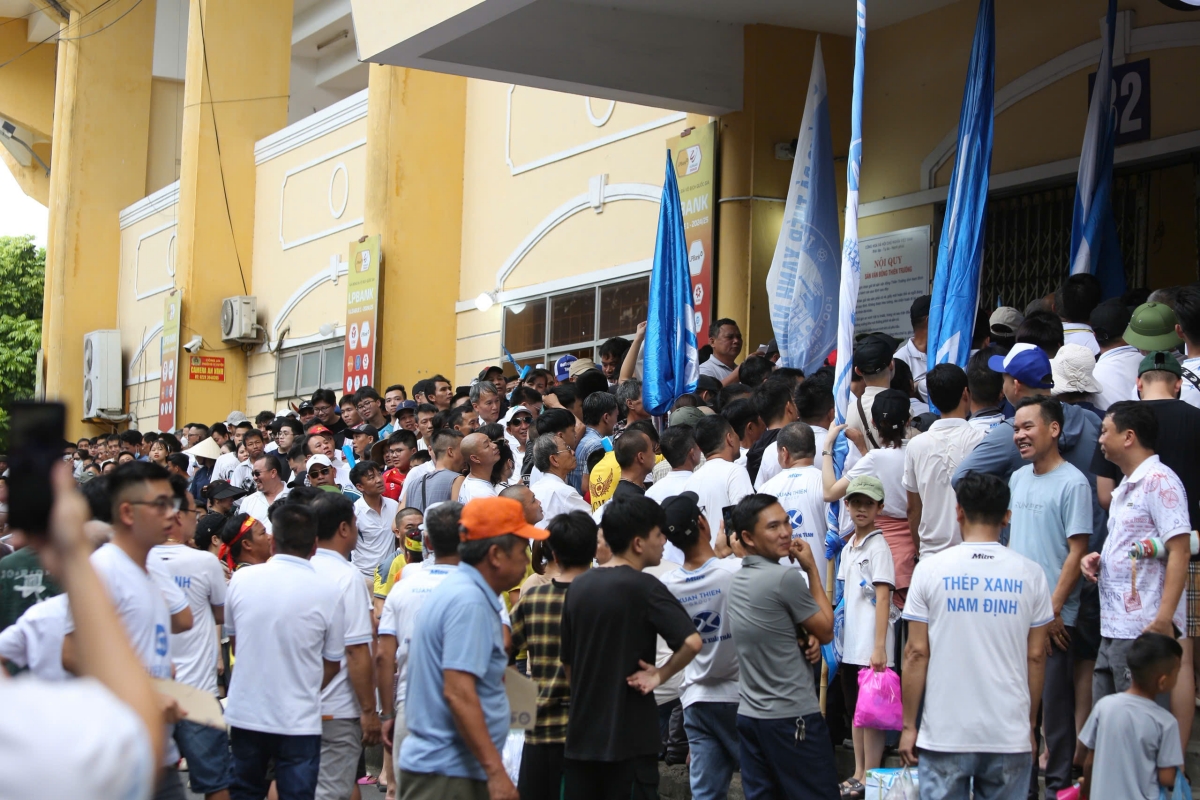 Thiên Trường mở hội chuẩn bị cho chức vô địch thứ 2 liên tiếp 2