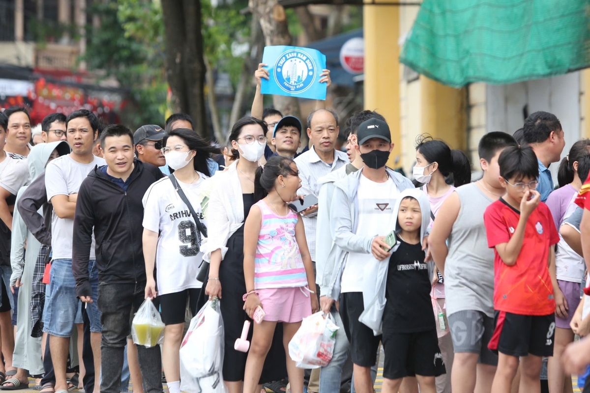 Thiên Trường mở hội chuẩn bị cho chức vô địch thứ 2 liên tiếp 3