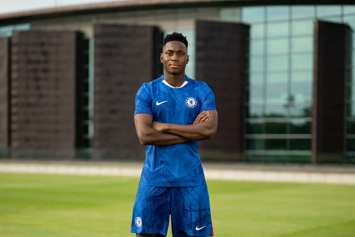 Tiểu sử cầu thủ Dario Essugo Tiểu sử cầu thủ Dario Essugo