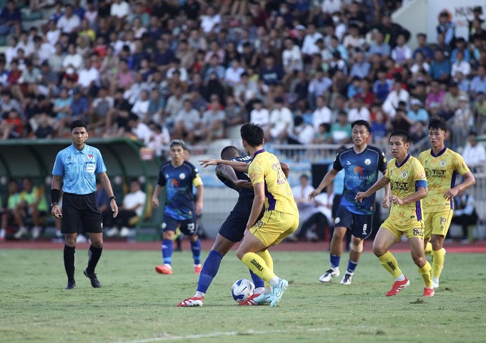 Trọng tài Malaysia bắt trận thăng hạng của Công Phượng 1 Trọng tài Malaysia bắt trận thăng hạng của Công Phượng 1