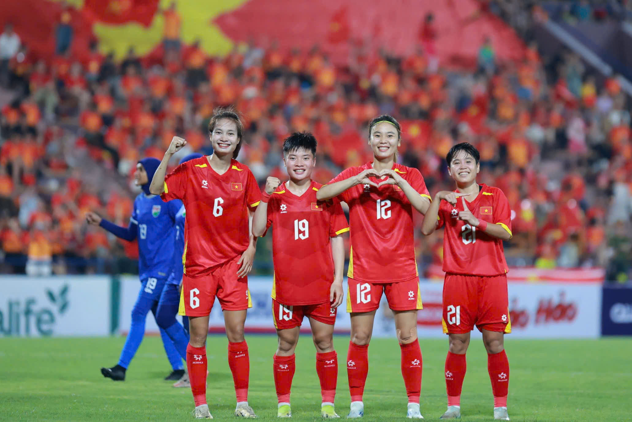 Đội tuyển nữ Việt Nam thắng đậm trận ra quân vòng loại Asian Cup 2026 doi tuyen nu Viet Nam thang dam tran ra quan vong loai Asian Cup 2026