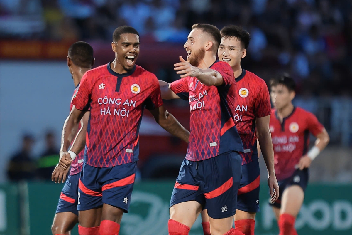 Mùa giải cảm xúc đang chờ đợi CLB Công an Hà Nội 3