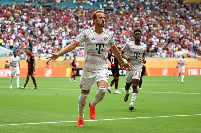 Harry Kane toa sang dua Bayern tien vao tu ket FIFA Club World Cup