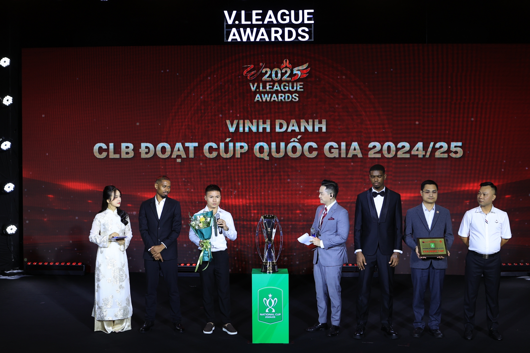 Quang Hải muốn cùng CAHN hướng tới phiên bản tốt hơn ở mùa sau 1