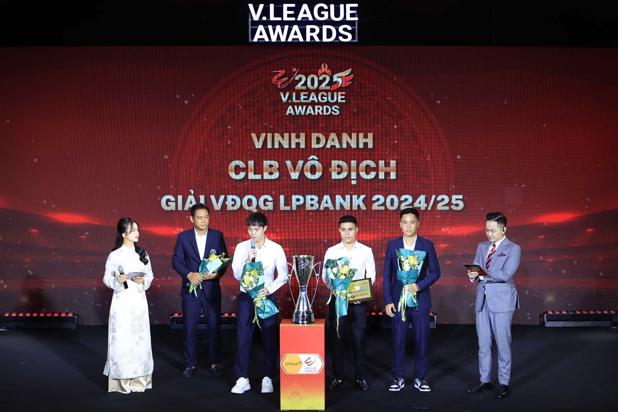 Văn Toàn đặt mục tiêu vô địch VLeague 3 mùa liên tiếp 1