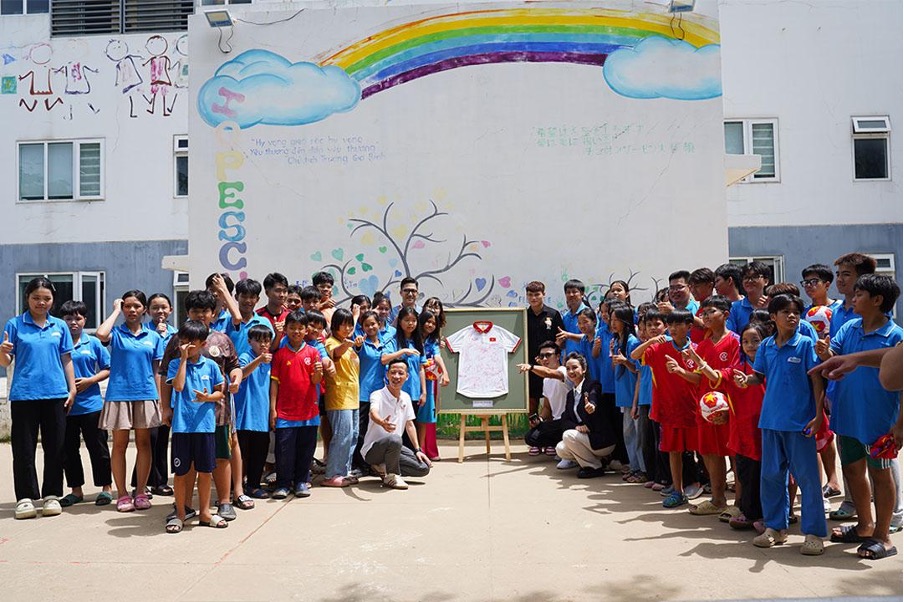 Hoạt động đặc biệt của Tuấn Hải tại Trường Hy Vọng 6