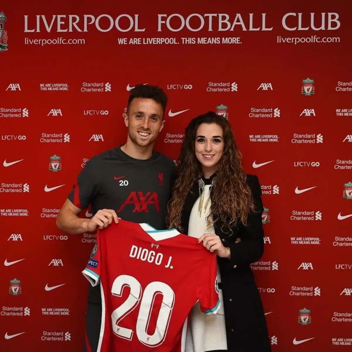 Mối tình thanh mai trúc mã của Diogo Jota 1