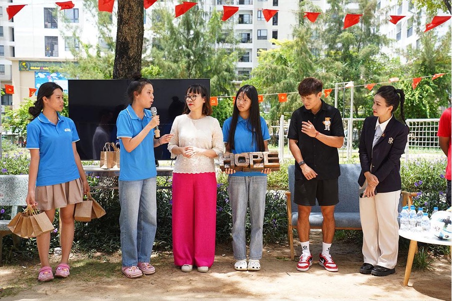 Hoạt động đặc biệt của Tuấn Hải tại Trường Hy Vọng 3