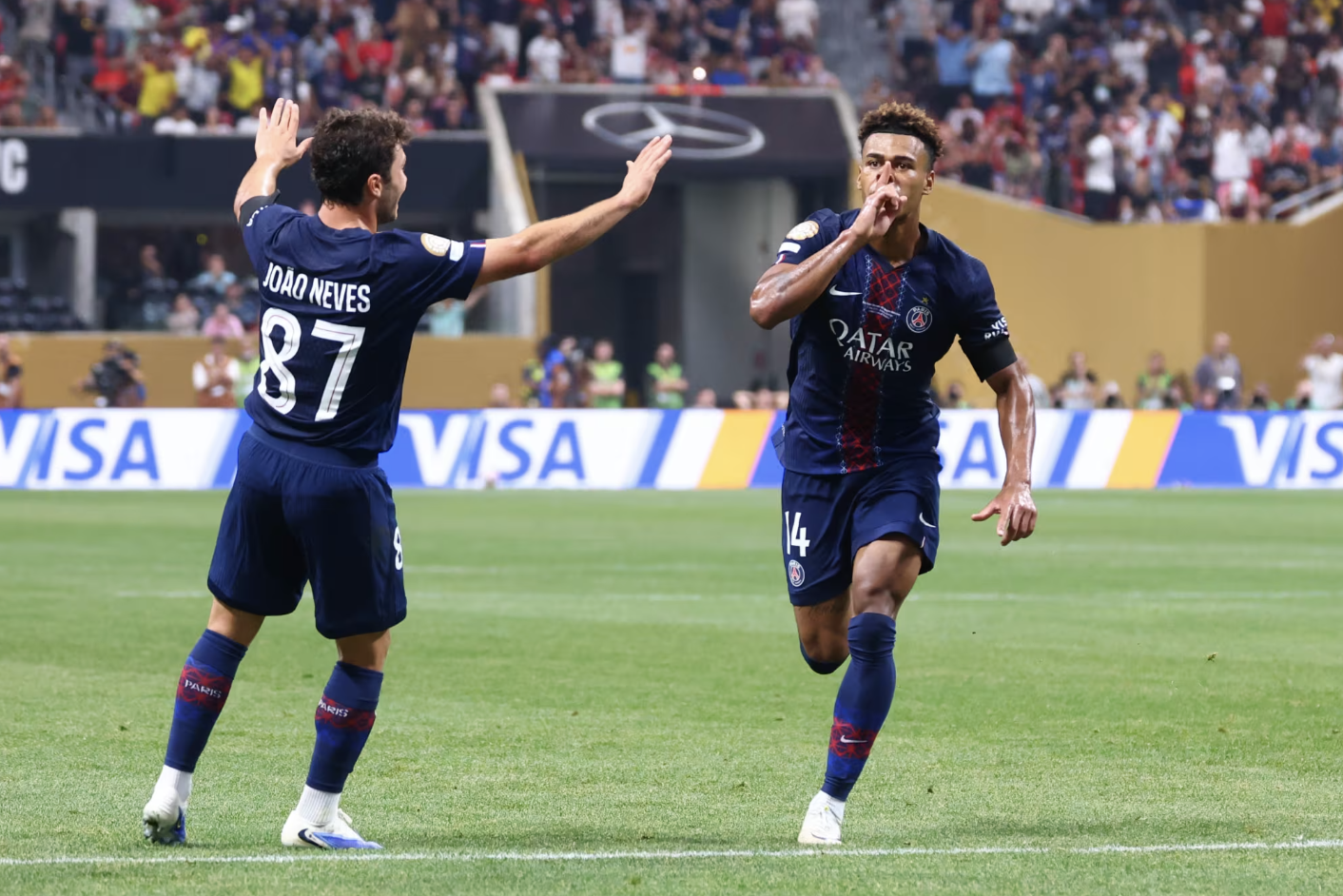 Joao Neves Không cao nhưng người khác phải ngước nhìn 1