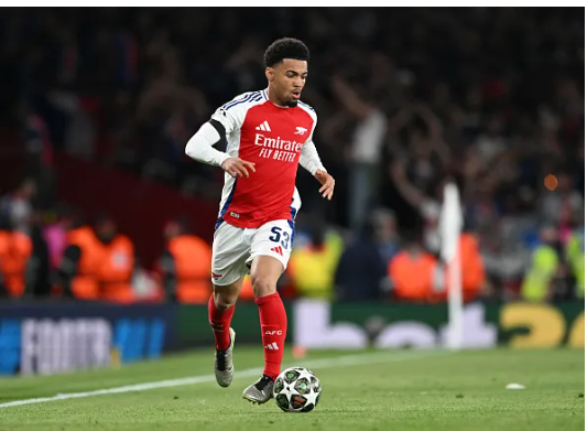 Ethan Nwaneri phấn khởi sau pha lập công đầu tiên cho Arsenal 1