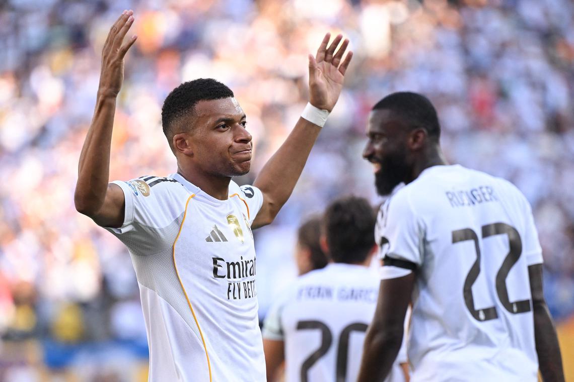 Kylian Mbappe đối đầu PSG Oan gia ngõ hẹp 2