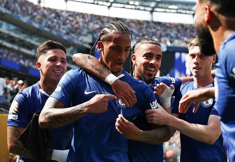 013m8AyuUE5N_o0M5WCJRuWhh_1440x9