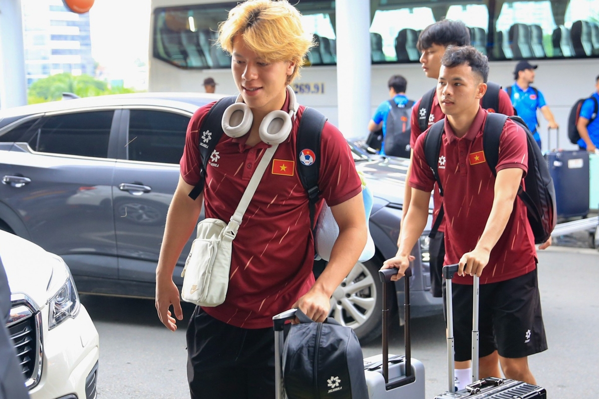 U23 Viet Nam len duong sang Indonesia du giai dong Nam a