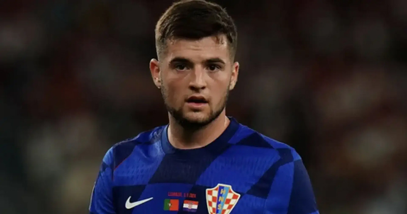 Tiểu sử cầu thủ Martin Baturina Tiểu sử cầu thủ Martin Baturina