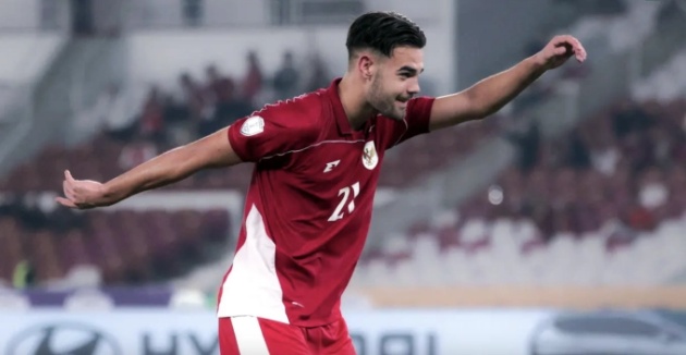 Jens Raven bi nhac nho sau khi thuc hien dieu nhay Aura farming