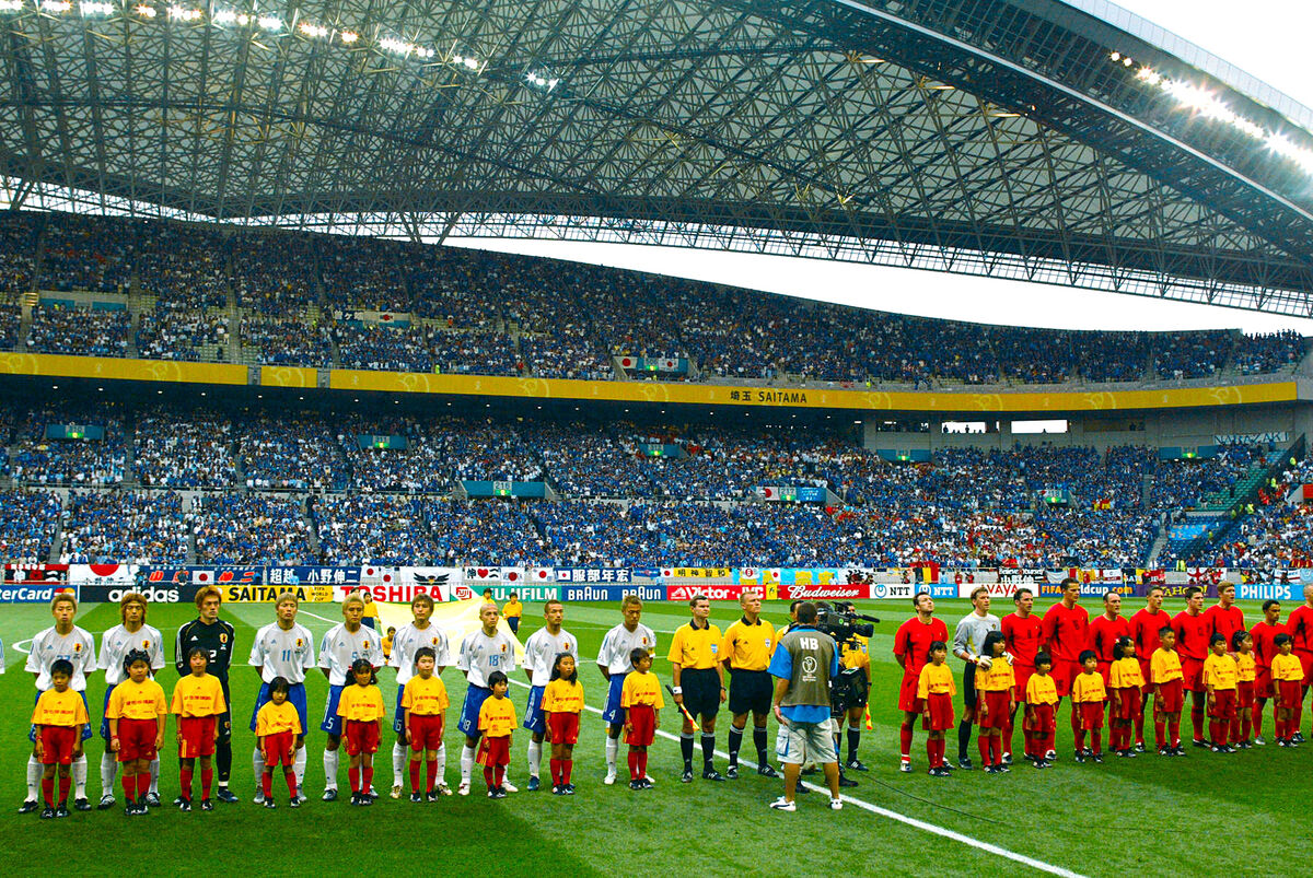 Ngay 4/6/2002 doi tuyen Nhat Ban truoc tran dau mo man tai san Saitama 2002 trong khuon kho World Cup Nhat – Han. 