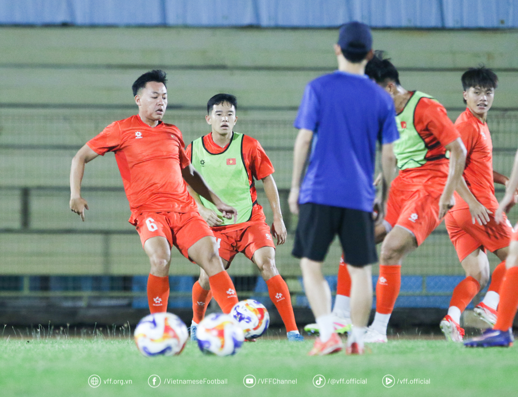 U23 Việt Nam hoàn thiện bước chuẩn bị cuối cùng trước trận gặp Lào 1 U23 Việt Nam hoàn thiện bước chuẩn bị cuối cùng trước trận gặp Lào 1
