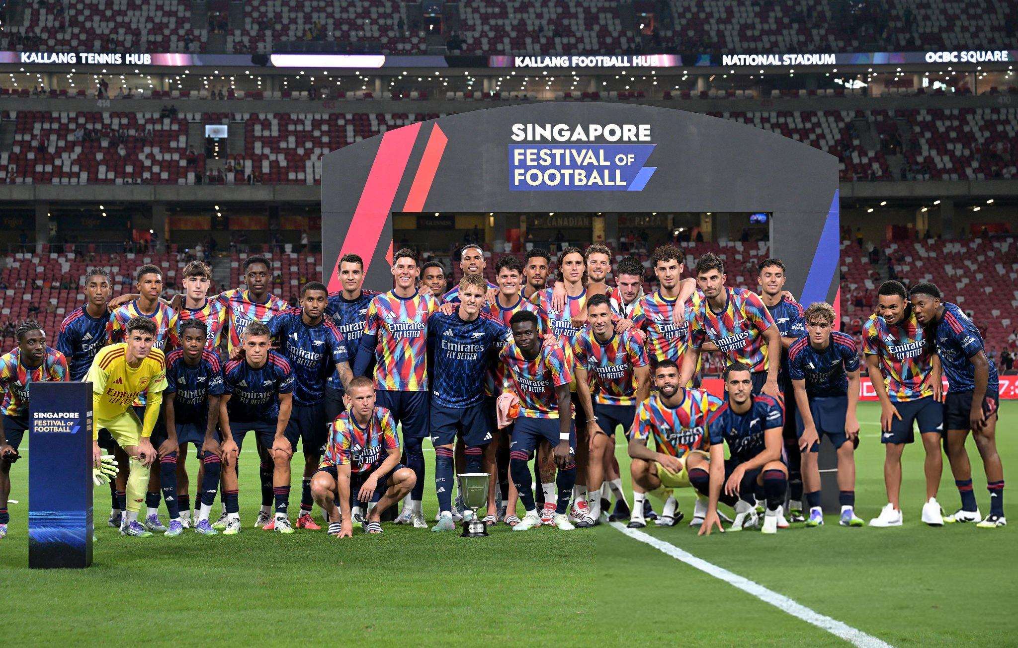Sao mai Arsenal hào hứng sau chiến thắng trước AC Milan 1 Sao mai Arsenal hào hứng sau chiến thắng trước AC Milan 1