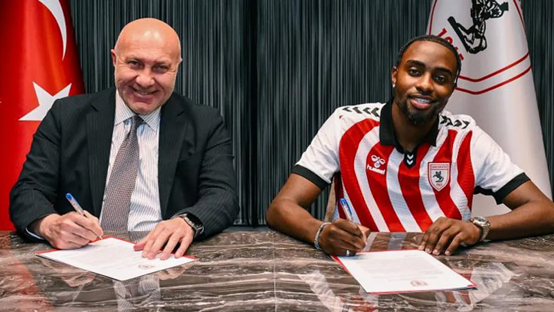 Tiểu sử cầu thủ Antoine Makoumbou Tiểu sử cầu thủ Antoine Makoumbou