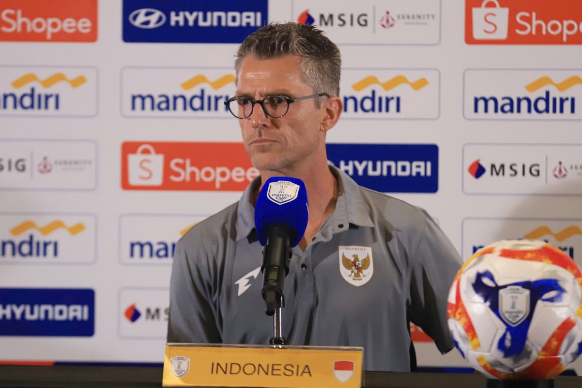 HLV Frank van Kempen cua dT U23 Indonesia