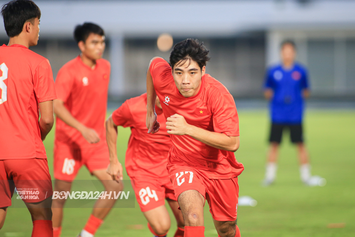 Quốc Việt khỏi chấn thương, sẵn sàng cho chung kết U23 Đông Nam Á 4 Quốc Việt khỏi chấn thương, sẵn sàng cho chung kết U23 Đông Nam Á 4