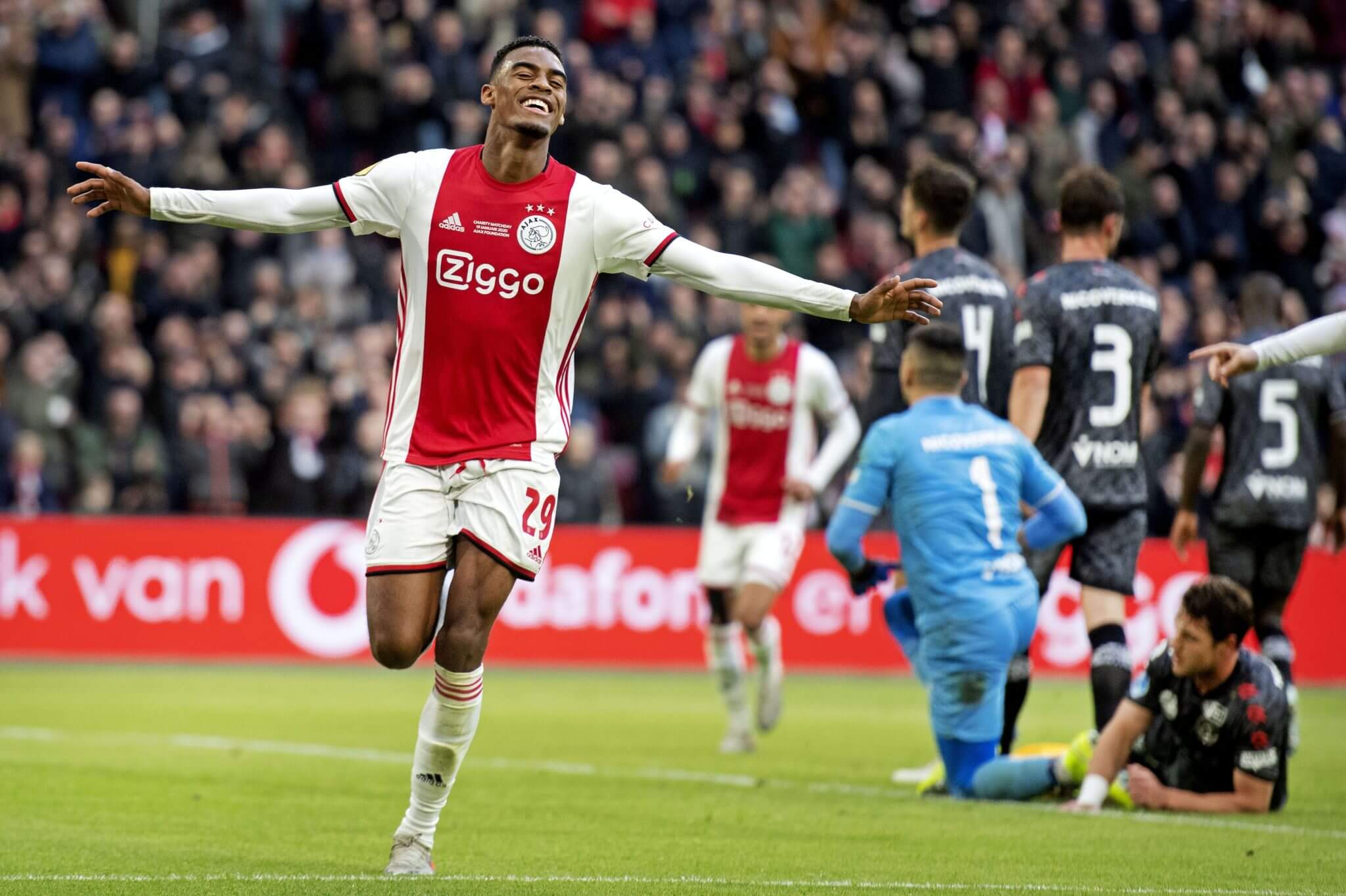 Johan Cruyff và hành trình “gieo” lại ADN chiến thắng cho Ajax 4