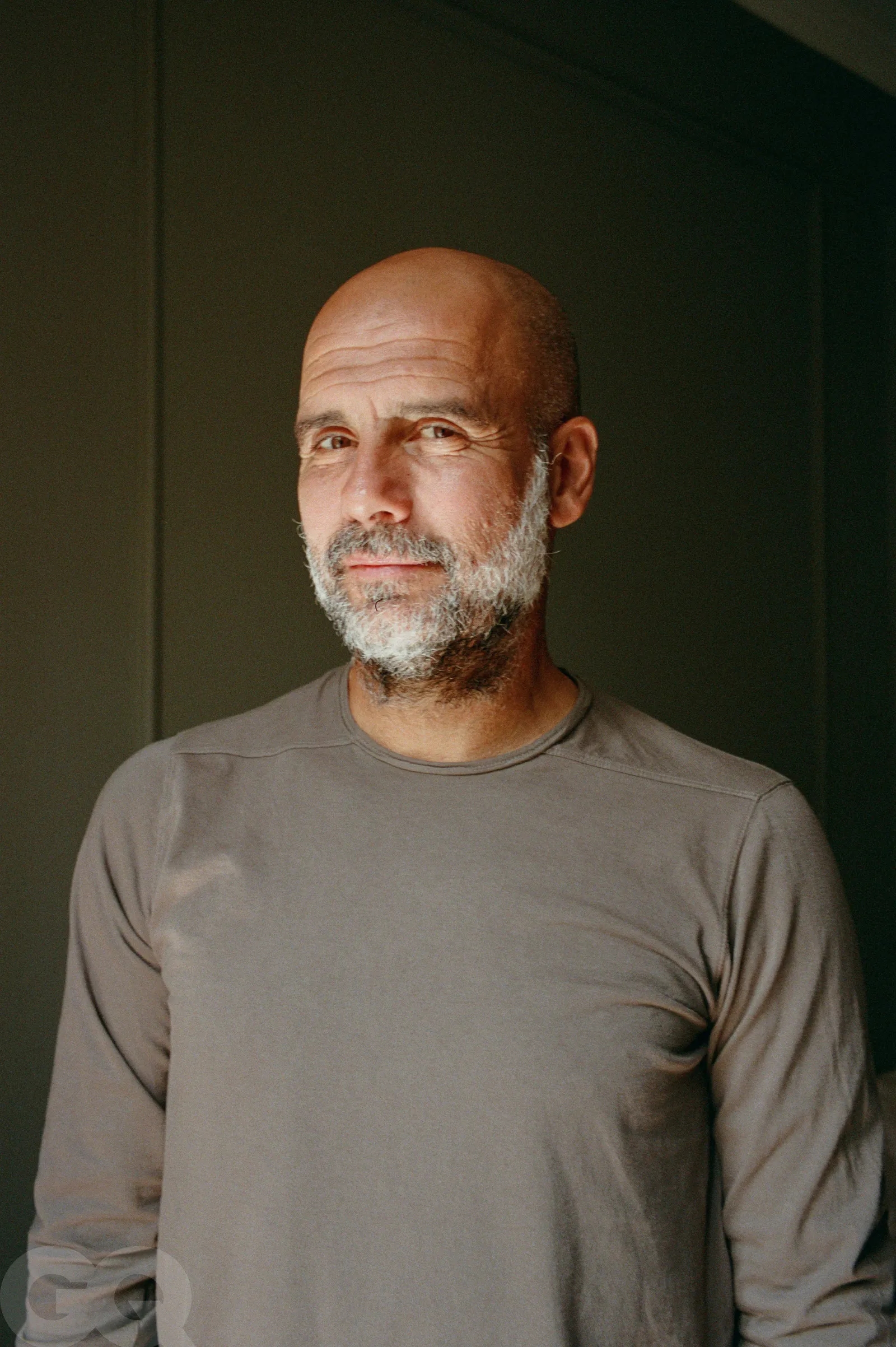 Pep Guardiola Đôi khi tôi ước chỉ dẫn dắt 11 cầu thủ cả mùa! 2 Pep Guardiola Đôi khi tôi ước chỉ dẫn dắt 11 cầu thủ cả mùa! 2