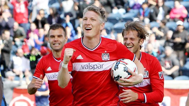 Bastian Schweinsteiger và điệu nhảy cuối cùng trên xứ Cờ hoa 2 Bastian Schweinsteiger và điệu nhảy cuối cùng trên xứ Cờ hoa 2