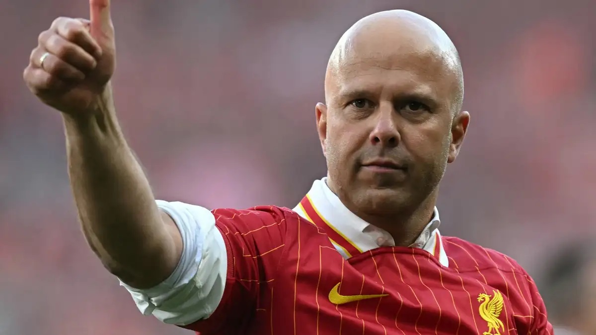 Nhờ đâu Liverpool có thể “nổ” bom tấn liên tiếp ở kỳ Chuyển nhượng Hè 2025 2 Nhờ đâu Liverpool có thể “nổ” bom tấn liên tiếp ở kỳ Chuyển nhượng Hè 2025 2