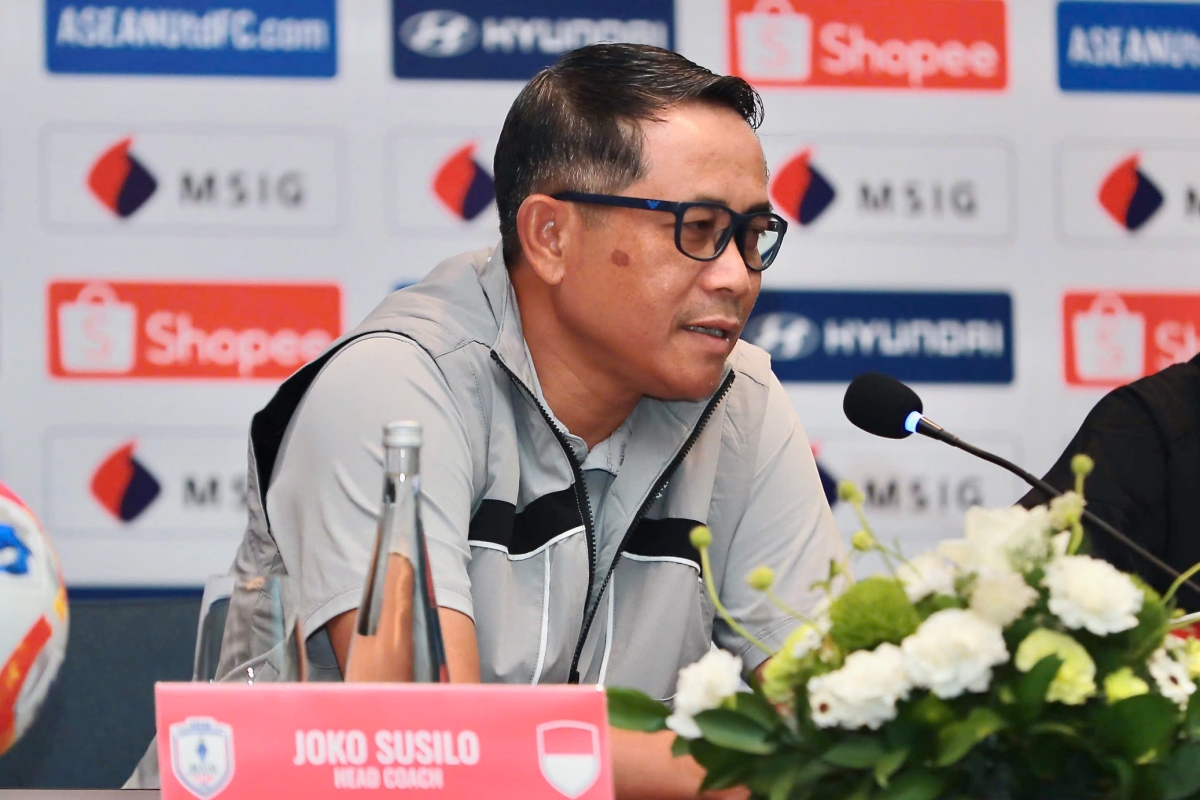 HLV Joko Jusilo ĐT nữ Indonesia HLV Joko Jusilo dT nu Indonesia