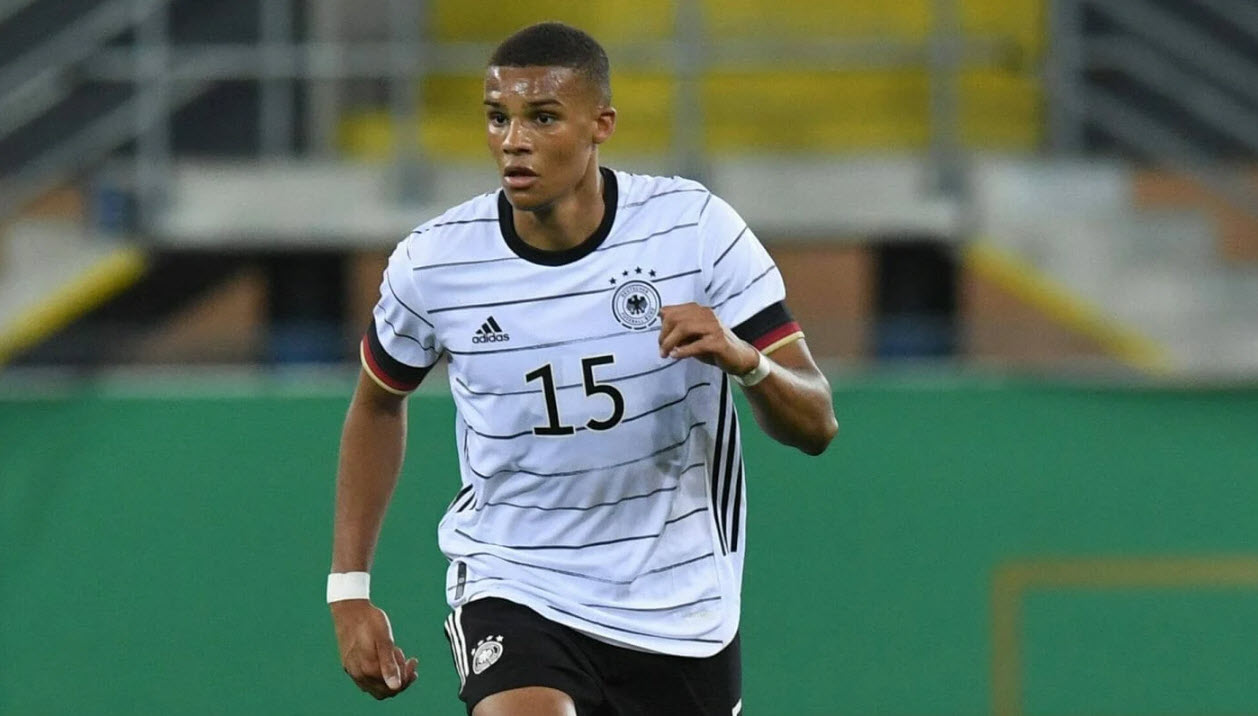 Tiểu sử cầu thủ Malick Thiaw 1