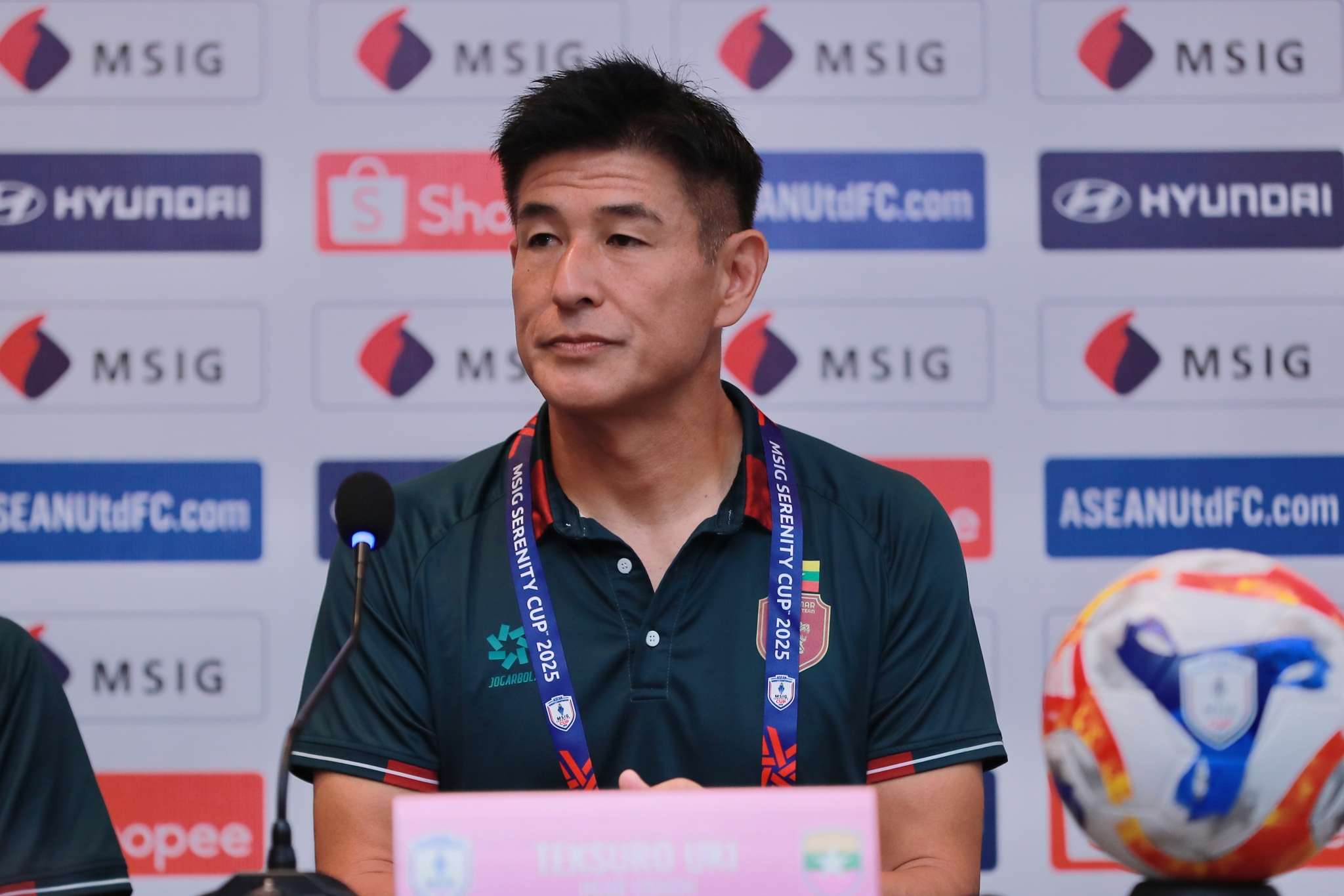 HLV Uki Tetsuro nữ Myanmar HLV Uki Tetsuro nu Myanmar