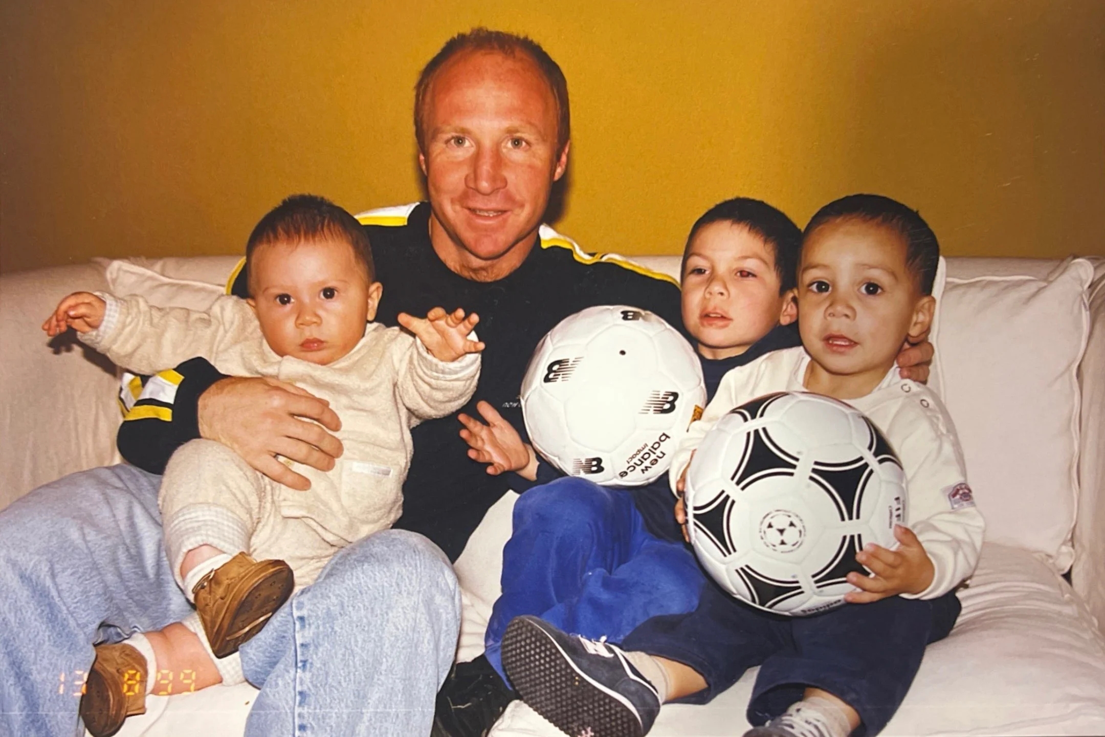 Alexis Mac Allister Hãy học cách chịu đựng, rồi điều tốt đẹp sẽ tới 2 Alexis Mac Allister Hãy học cách chịu đựng, rồi điều tốt đẹp sẽ tới 2