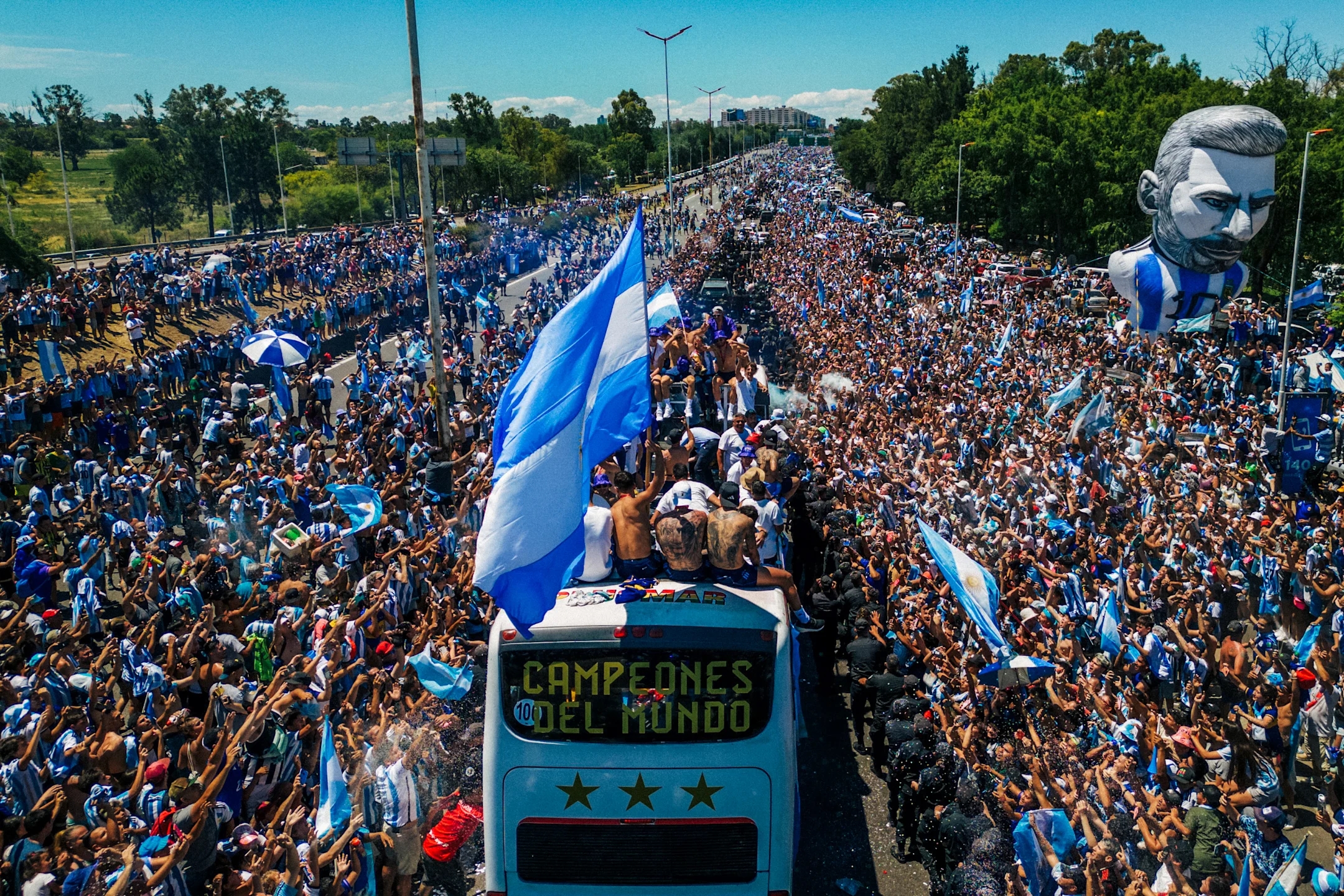 Alexis Mac Allister Hãy học cách chịu đựng, rồi điều tốt đẹp sẽ tới 9 Alexis Mac Allister Hãy học cách chịu đựng, rồi điều tốt đẹp sẽ tới 9