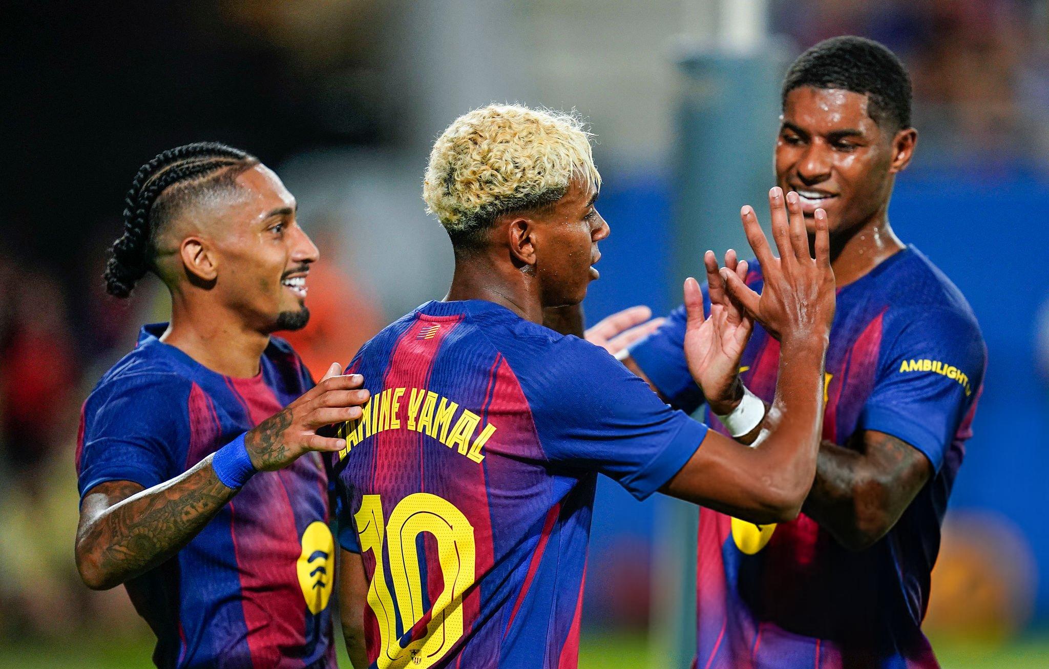 Rashford danh loi co canh cho Lamine Yamal