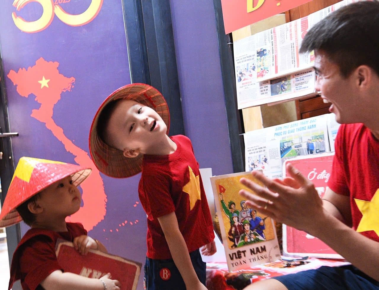 Hành động đẹp của Duy Mạnh trong dịp cả nước hướng về Đại lễ A80 3