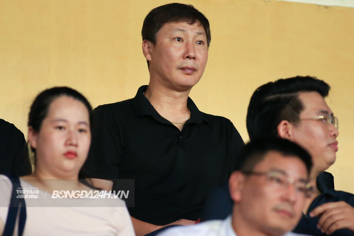 Ngoại binh đắt giá nhất VLeague gây thất vọng 9