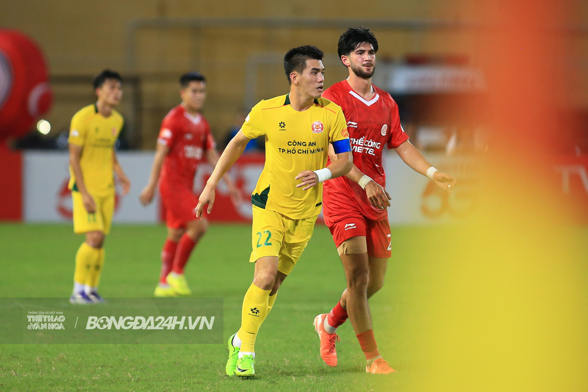 Tiến Linh chỉ ra điểm yếu của CA TPHCM sau trận thua TC Viettel 1