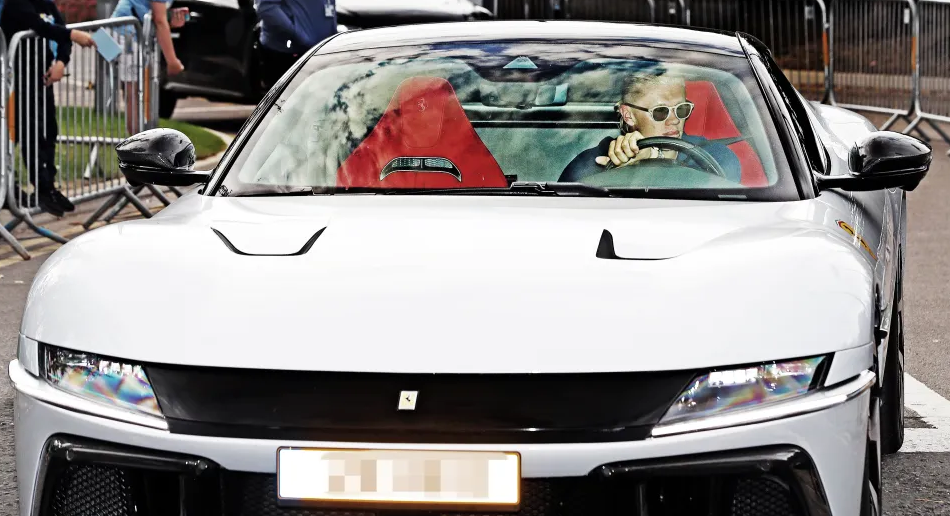 Erling Haaland tậu thêm siêu xe 2