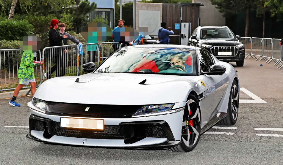 Erling Haaland tậu thêm siêu xe 1