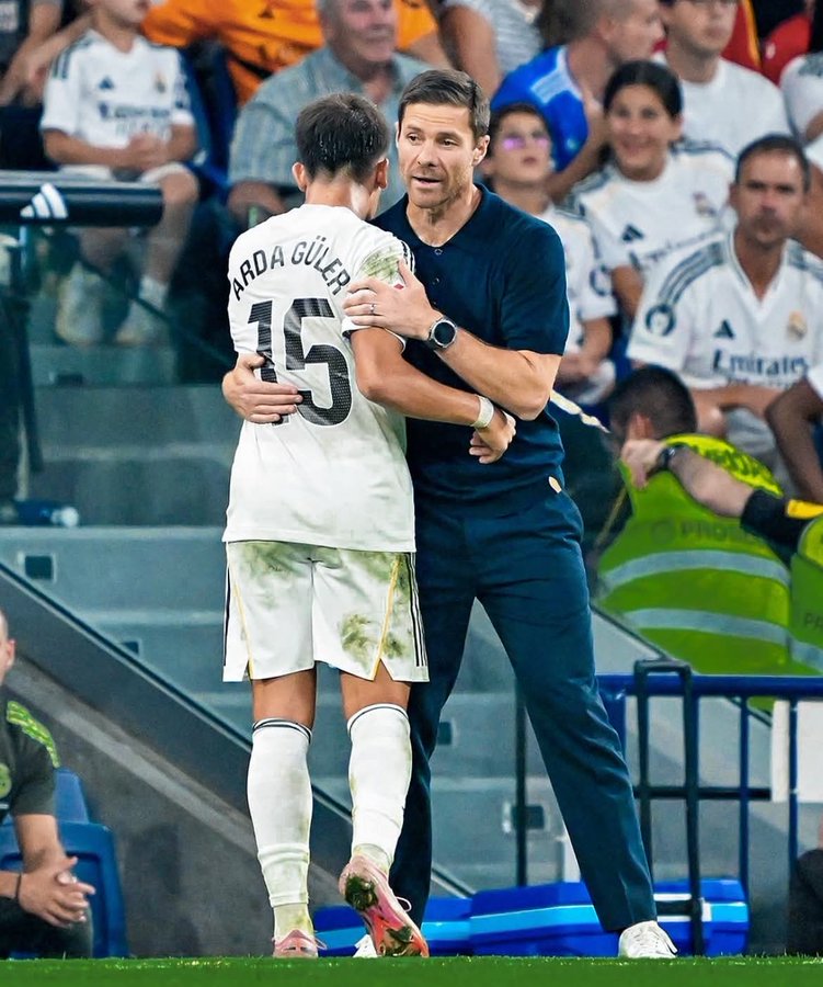 Arda Guler Phía trước là bầu trời 1 Arda Guler Phía trước là bầu trời 1