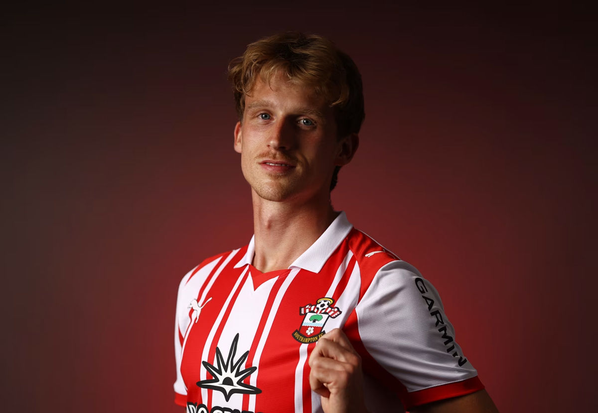 Tiểu sử của cầu thủ Mads Roerslev Tiểu sử của cầu thủ Mads Roerslev